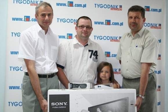 Pan Artur z Durlasów wygrał 32-calowy telewizor 3D. – Kto...
