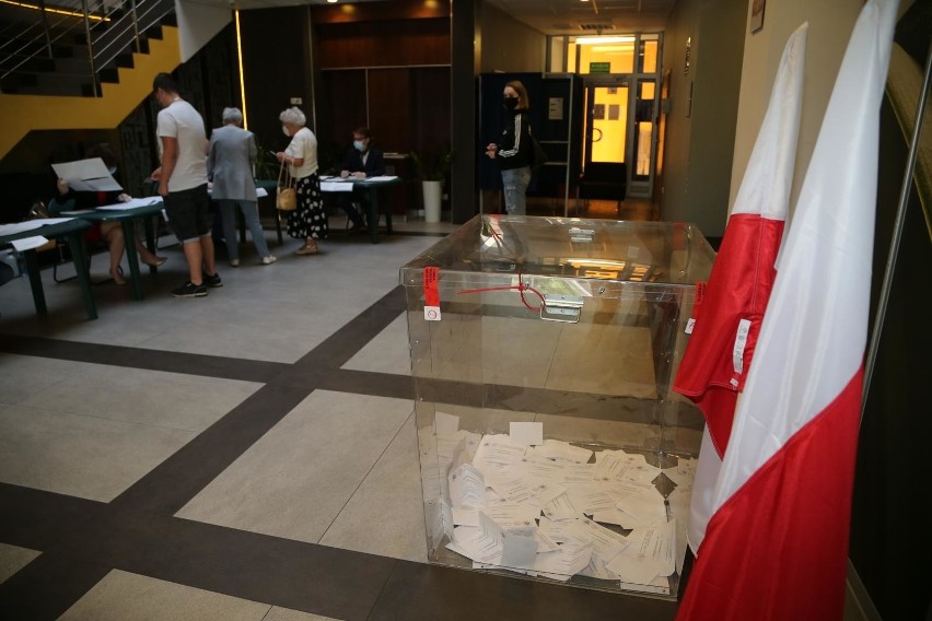 Lokal wyborczy przy ul. gazowej we Wrocławiu