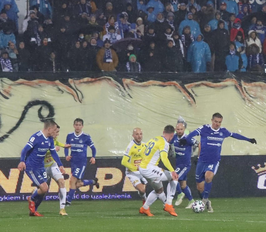 26.11.2021 r. Ruch Chorzów - Motor Lublin 0:0. W niedzielę w...