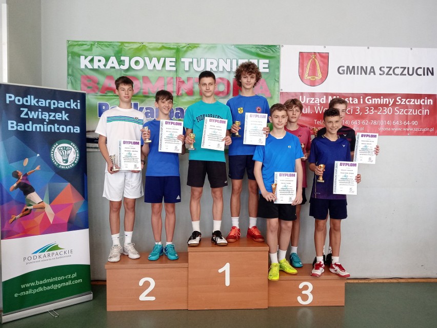 Bardzo dobra gra badmintonistów Stali Nowa Dęba podczas Krajowego Turnieju Młodzików Młodszych w ramach Podkarpacki Cup 2021