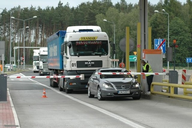 Kierowcy, drogówka patroluje płatną autostradę A4!