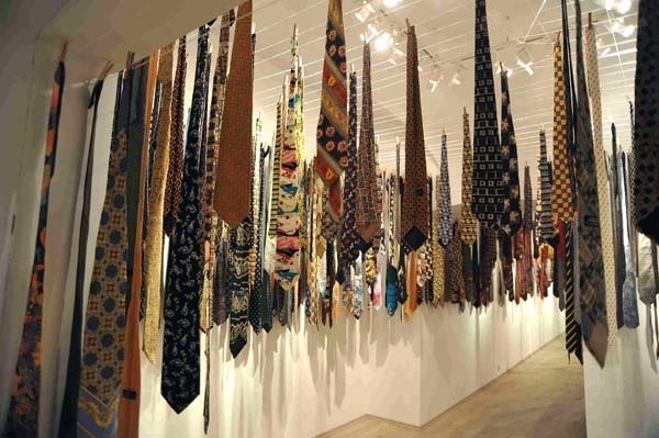 Sztuka na karku, czyli wystawa 4 500 krawatów...