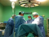 W szpitalu w Kędzierzynie-Koźlu wycięli pacjentce ogromnego guza na jajniku