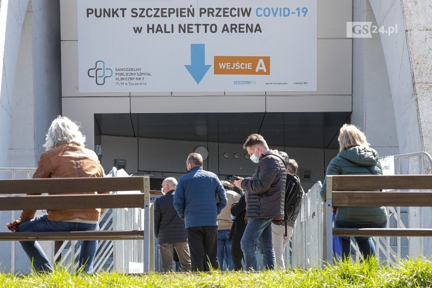 Punkt szczepień w Netto Arenie w Szczecinie