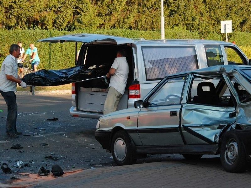 Tragiczny wypadek w Tarnobrzegu. Nie żyje motocyklista! (zdjęcia) | Echo  Dnia Podkarpackie
