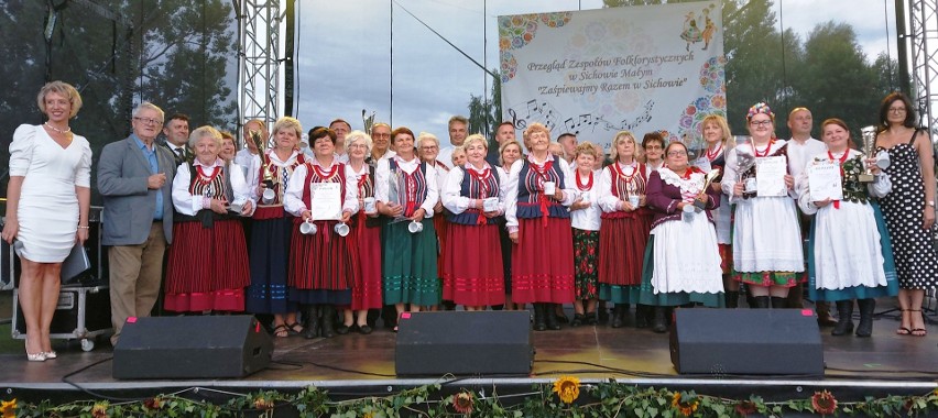 Przegląd Zespołów Folklorystycznych Zaśpiewajmy razem w Sichowie udał się znakomicie. Zobacz kto wygrał 