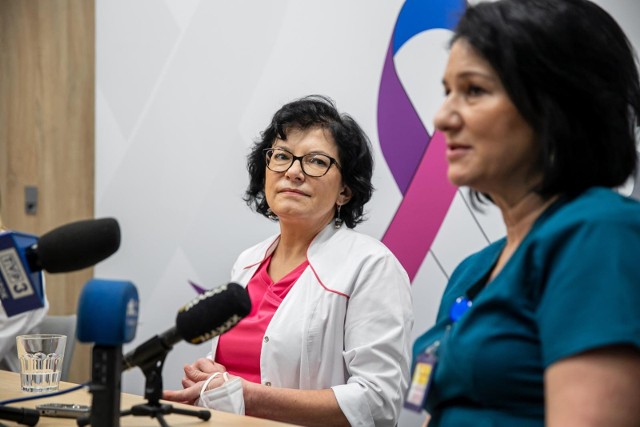 Konferencja prasowa poświęcona akcji profilaktycznej raka szyjki macicy "Pielęgnuj swoją kobiecość" (17 stycznia 2022 r.).