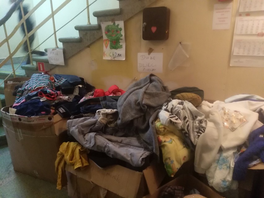 Kraków. Blisko 200 uchodźców znalazło schronienie w Centrum Pomocy Ukrainie na ul. Śniadeckich