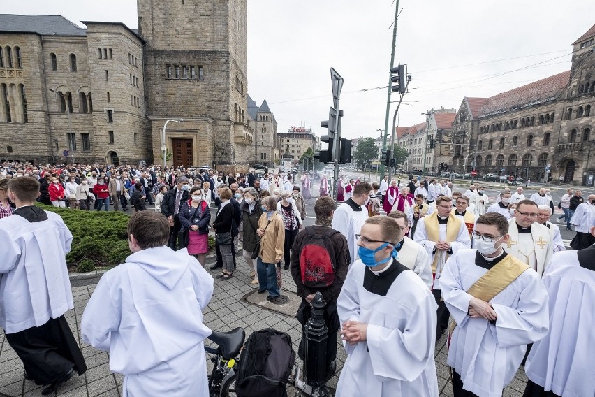 W piątek, 19 czerwca ulicami Poznania przeszła procesja ku...