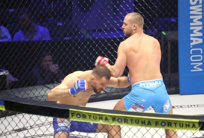 Zwycięstwo Adama Tomasika na KSW 68 w Radomiu. Reprezentant MMA Krosno pokonał Marcina Trzcińskiego [ZDJĘCIA]