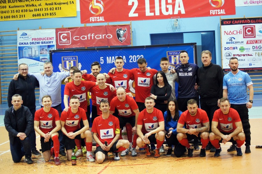 2 liga futsalu. Wisła Opatowiec wywalczyła awans. Tuż za nią w lidze BSF Busko-Zdrój i KKF Caffaro Global System Kazimierza Wielka. Zdjęcia