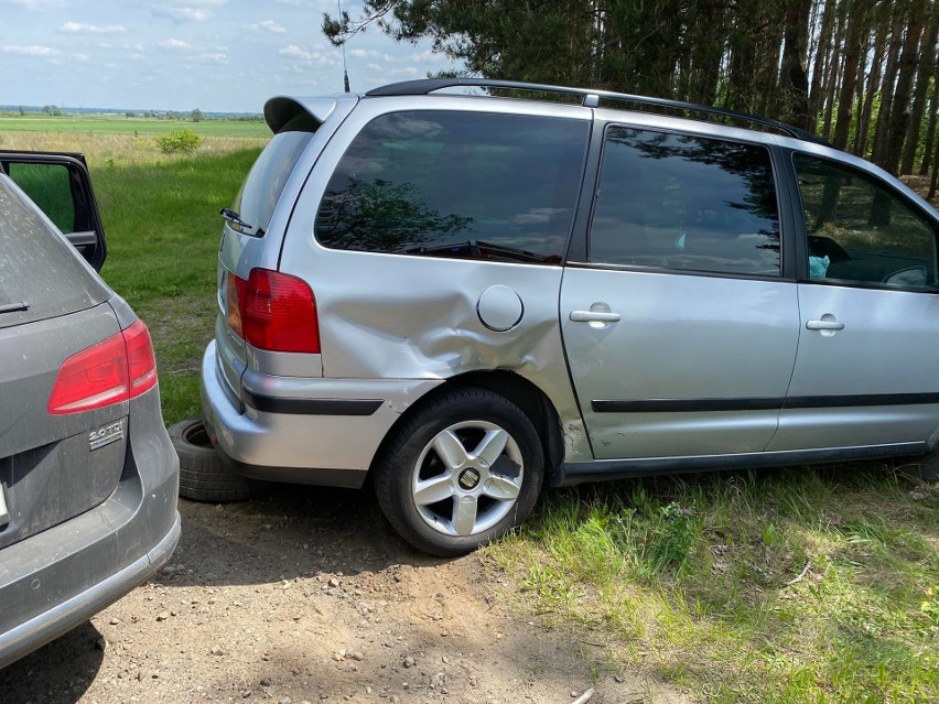 Wypadek w Damiętach. Zderzyły się dwa samochody osobowe. 6.06.2022