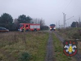 Tragedia na torach w Rajcu Poduchownym pod Radomiem. Pod kołami pociągu zginęła 24–letnia kobieta