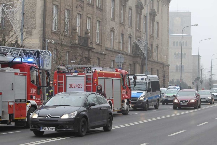 Ewakuacja budynku Urzędu Wojewódzkiego w Poznaniu...