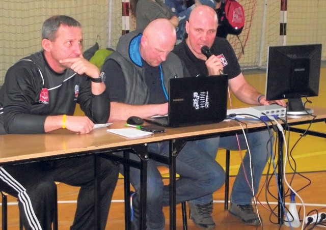 Nad przebiegiem mistrzostw czuwali trenerzy klubu AZS UMK Energa Toruń, którzy do monitorowania wyników używali elektronicznego sprzętu