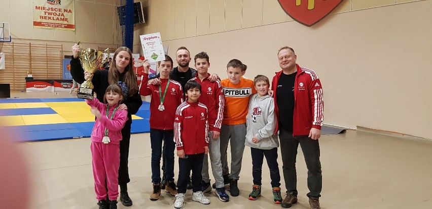 Millenium Rzeszów i Akademia Judo Rzeszów wywalczyły worek medali. Puchary za podium w "drużynówce"