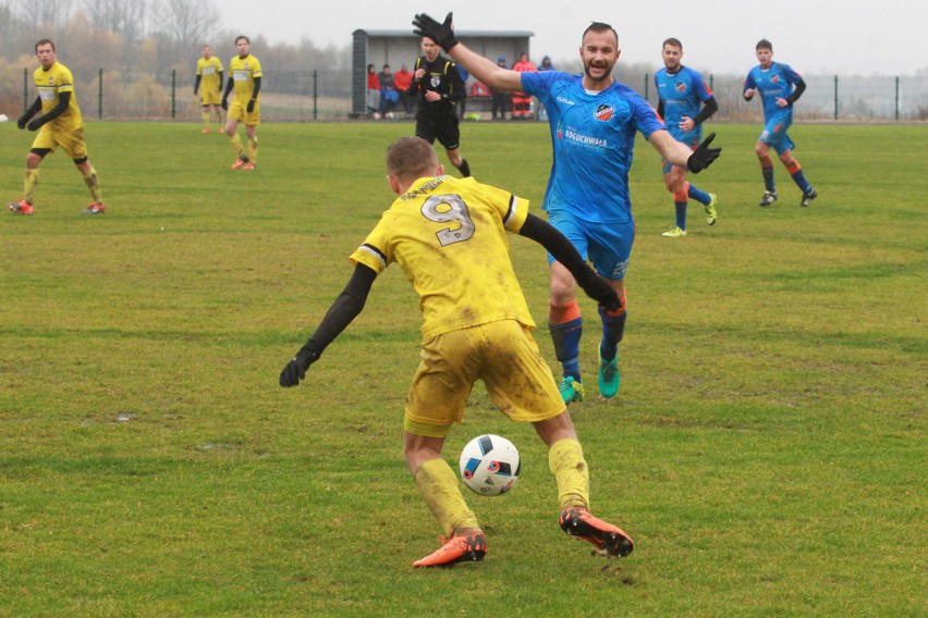 Grom Mogielnica - Diament Pstrągowa 2:3 (0:1)