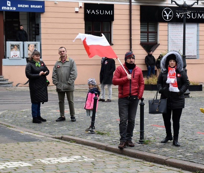 XII Szczeciński Marsz Niepodległości. Przeszli ulicami miasta z biało-czerwonymi flagami [DUŻA GALERIA]