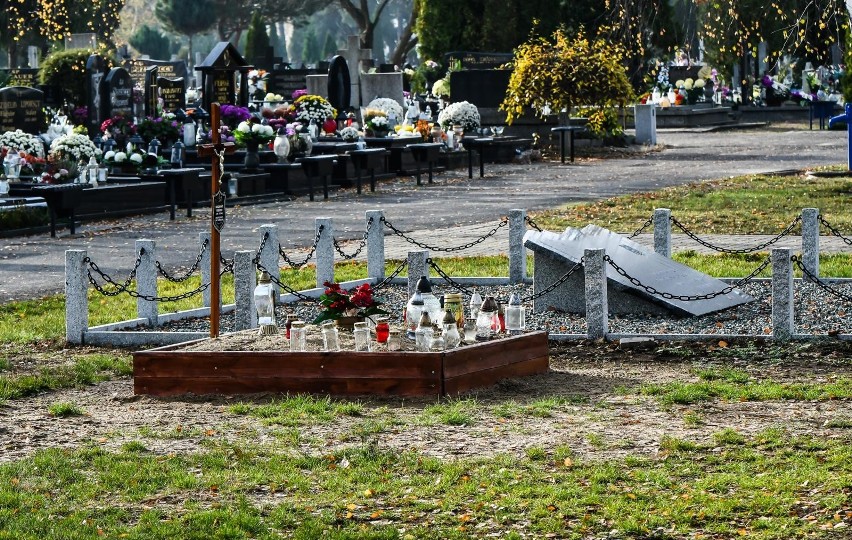 Pochówek szczątków wydobytych podczas prowadzonych prac...