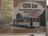 Elektryczny tramwaj we Wrocławiu. Wystawa MPK na placu Solnym (ZDJĘCIA)