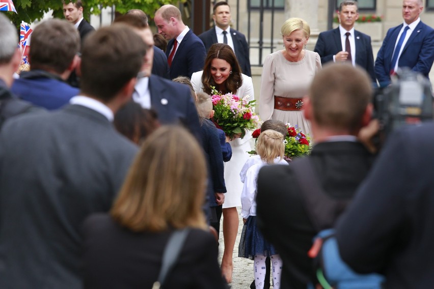 Książę William i Kate Middleton w Warszawie [ZDJĘCIA] Spotkanie z parą prezydencką i warszawiakami