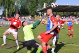 IV liga: Gryf Słupsk - Sokół Wyczechy 7:1 (wideo)