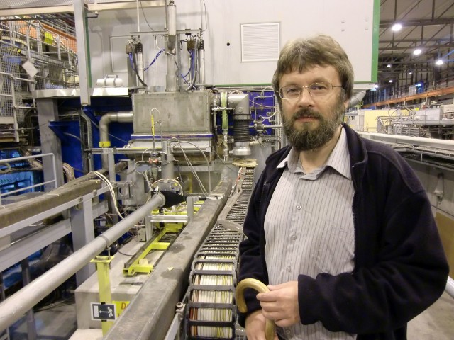 Profesor Marek Gaździcki w laboratorium CERN pod Genewą.