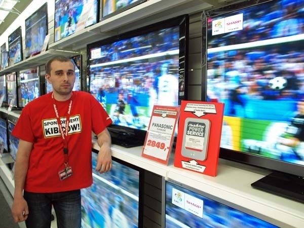 Tomasz Syncerz z Media Markt Koszalin poleca telewizory ciekłokrystaliczne LED. Pobierają najmniej energii spośród wszystkich nowoczesnych odbiorników, dostępnych dziś na rynku.