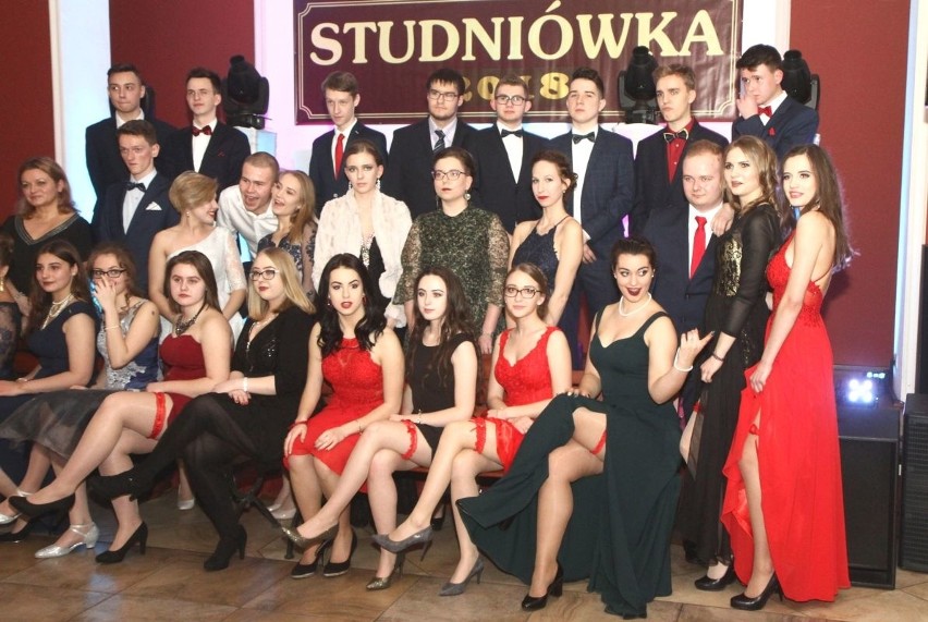 Uczniowie z LO nr 6 na studniówce 2018 w Starej Garbarni [ZDJĘCIA]