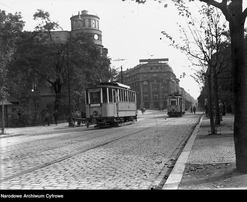 Kraków. Mija dokładnie 100 lat od uruchomienia wagonu tramwaju SN1-59. Zobacz, jak wtedy wyglądała komunikacja [ZDJĘCIA]