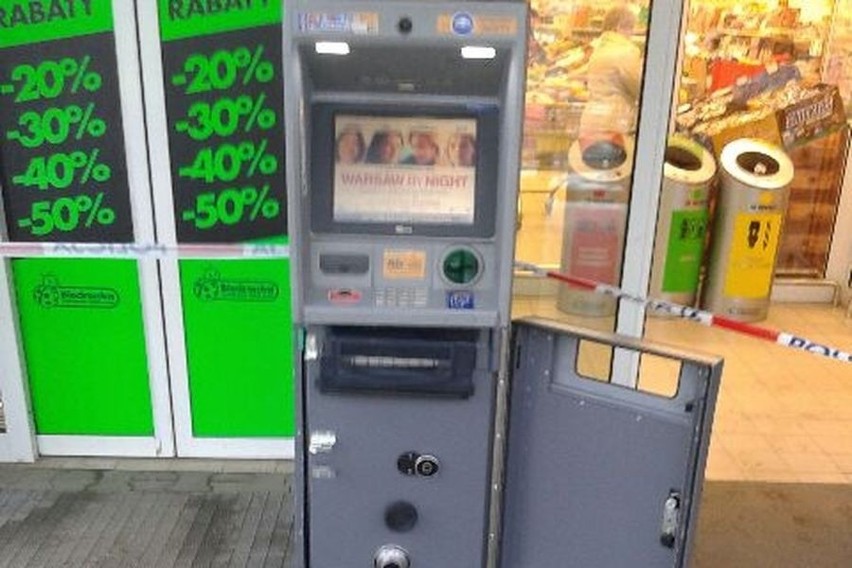 Chciał włamać się do bankomatu w Dąbrowie Górniczej [ZDJĘCIA]