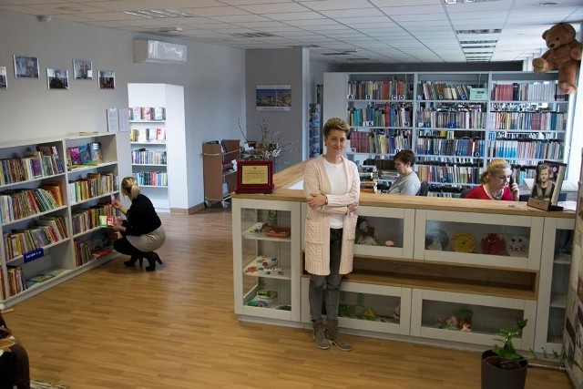 W bibliotece działa zespół pracowników, któremu przewodniczy dyrektor Anna Żmudzińska. Jak podkreśla - jest to ich wspólny sukces.