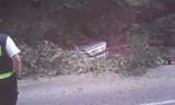 Wypadek w gminie Nowa Słupia. Kierowcę zabrał śmigłowiec