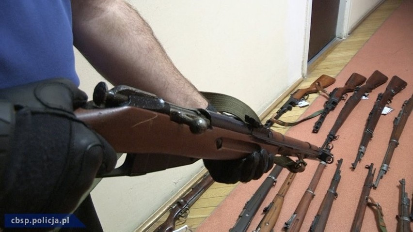 CBŚ konfiskuje nielegalną broń w całym kraju [ZDJĘCIA]