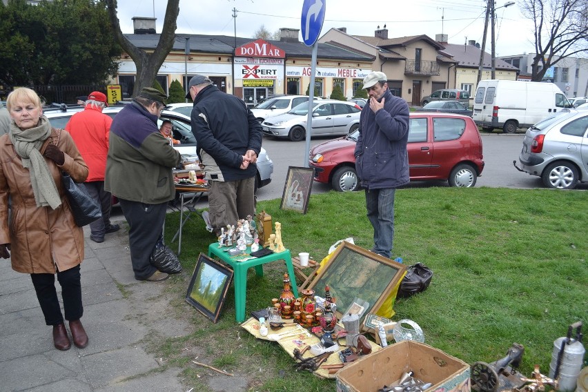 Na Jarmarku można znaleźć wiele pięknych i cennych antyków i...