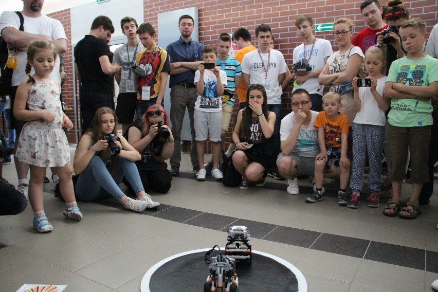 Międzynarodowy Turniej Robotów EastRobo 2017. Walki robotów przyciągnęły tłumy (zdjęcia, wideo)