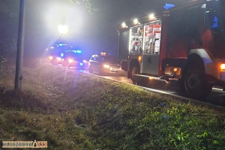 Wypadek na DK45 między Jasieniem i Lasowicami Wielkimi.