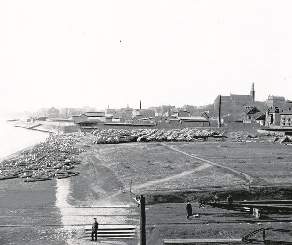 Port rzeczny w Tczewie na fotografii z 1923 r.