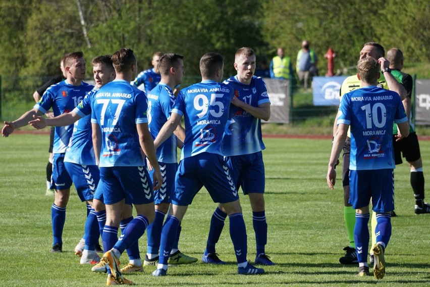 4 liga. Moravia Anna-Bud Morawica zaprasza kibiców na niedzielny mecz z GKS Rudki [ZDJĘCIA]