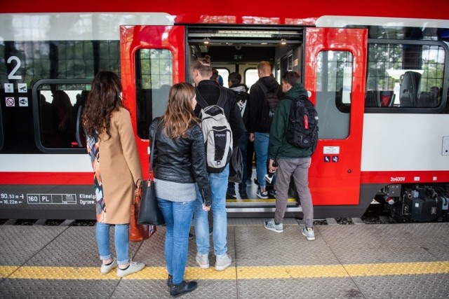 Związki zawodowe Polregio ogłosiły pogotowie strajkowe, co oznacza, że niektóre pociągi nie jeżdżą