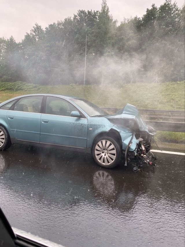 Zderzenie samochodów na A4 w Katowicach stało się przyczyną...