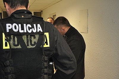 Policja: ekshibicjonista z Leszna i nożownik spod Poznania aresztowani