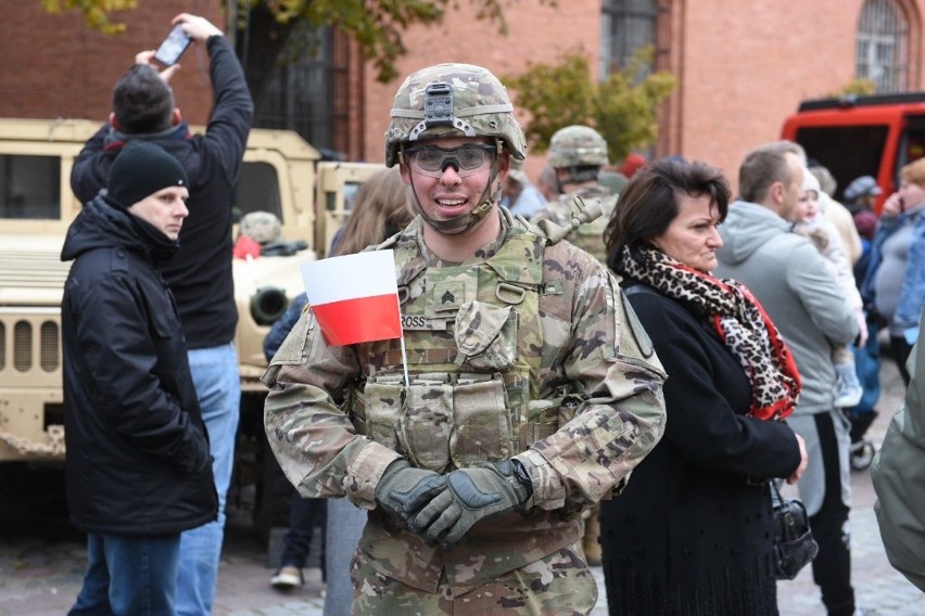 Toruń obchodzi 101. rocznicę odzyskania niepodległości przez...