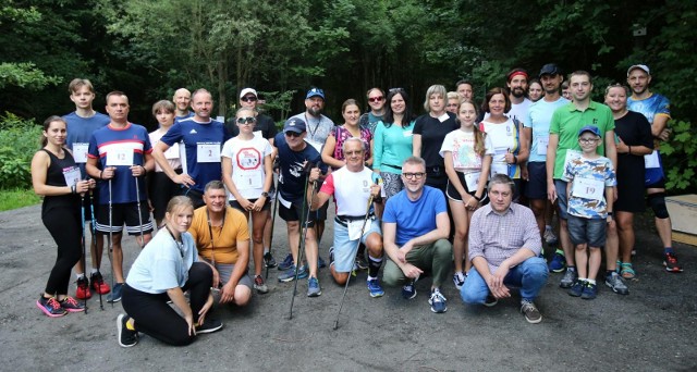 Imprezę Biegiem i Pieszo w Katowicach-Panewnikach rozegrano po raz pierwszy  Zobacz kolejne zdjęcia. Przesuwaj zdjęcia w prawo - naciśnij strzałkę lub przycisk NASTĘPNE