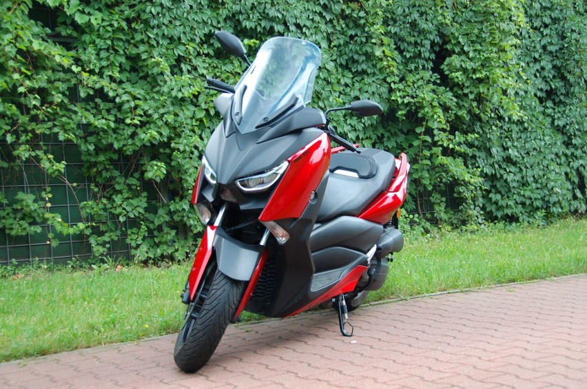 Yamaha XMAX 125...