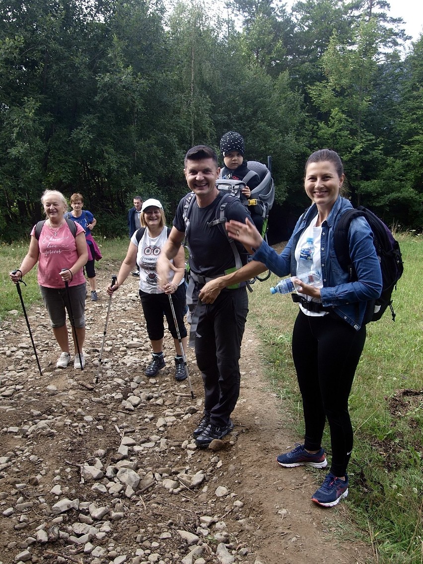 Lubień. Uczestnicy akcji "Odkryj Beskid Wyspowy" zdobyli Szczebel 