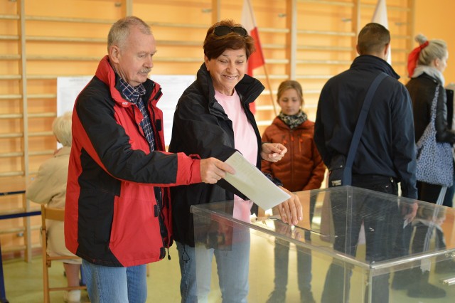 Głosują Albin i Urszula Klepinowie z Chojnic