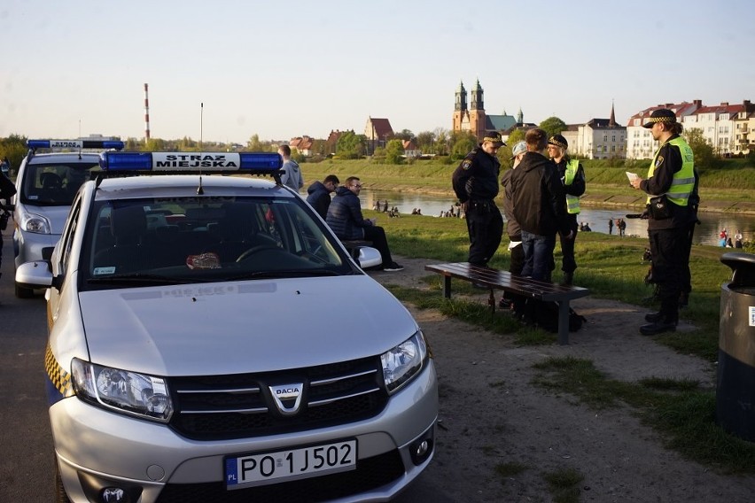 Straż miejska nad Wartą karała mandatami i interweniowała w...