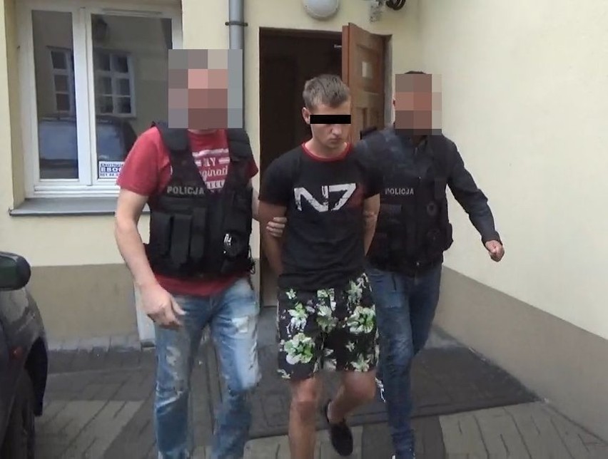 Napady w Chełmie i okolicach. Policja zatrzymała czterech mężczyzn (ZDJĘCIA) 