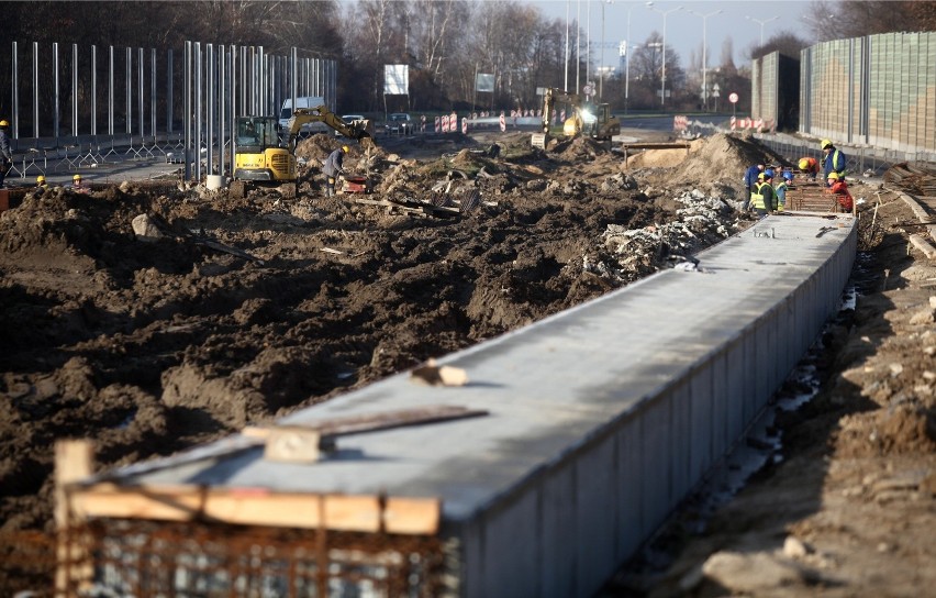 Formalnie inwestycja nosi nazwę „Budowa drogi wojewódzkiej...